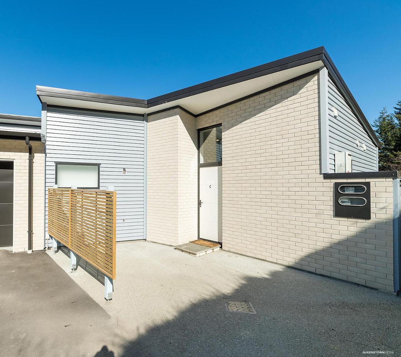 Brand New One Bedroom Apartment Distretto di Distretto di Queenstown Esterno foto